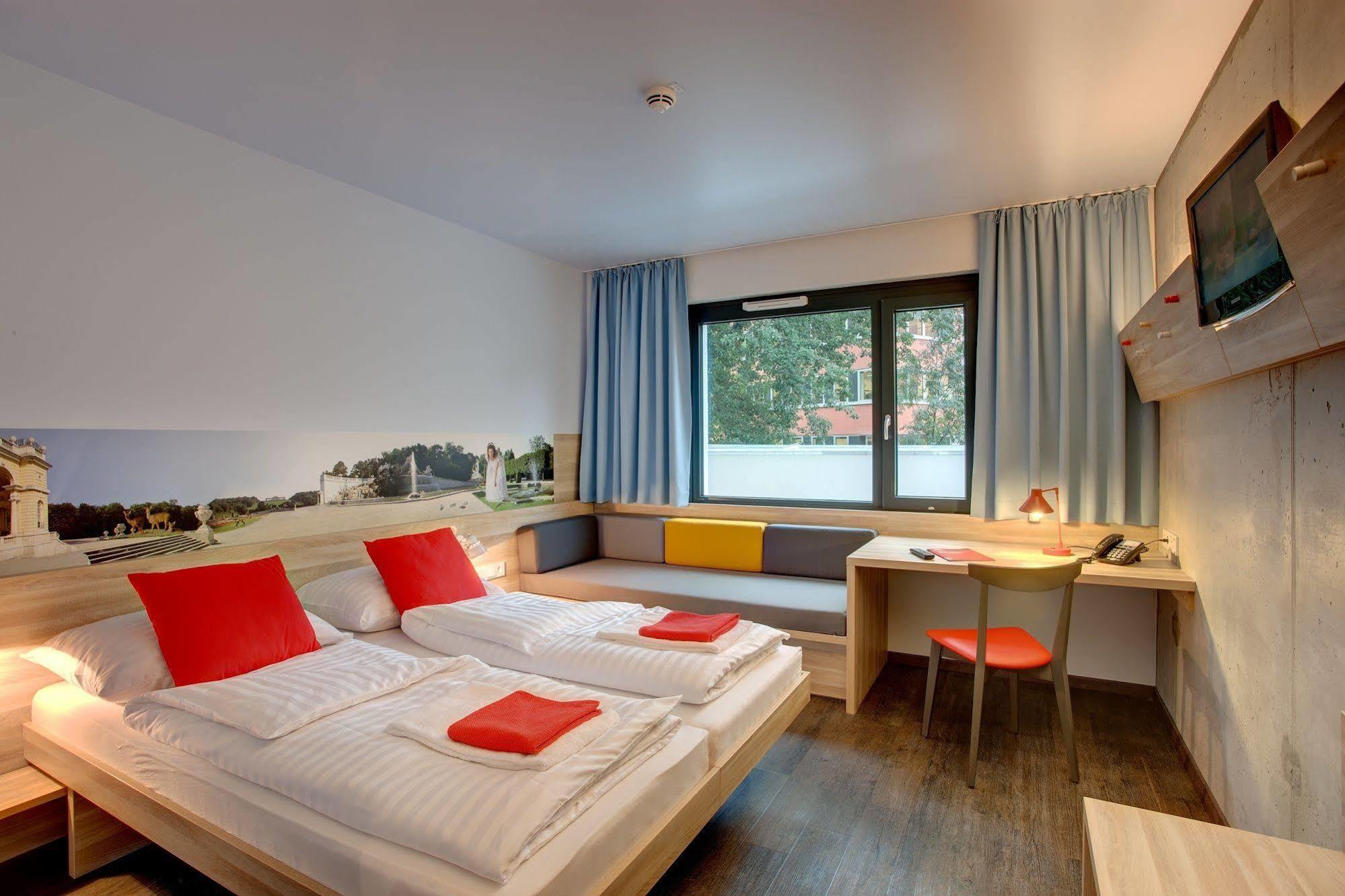 Meininger Hotel Wien Downtown Franz Εξωτερικό φωτογραφία